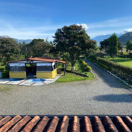 Finca Hotel Paraiso Urrao Exterior foto