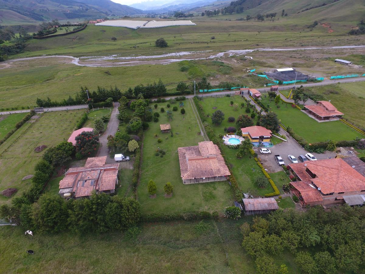 Finca Hotel Paraiso Urrao Exterior foto
